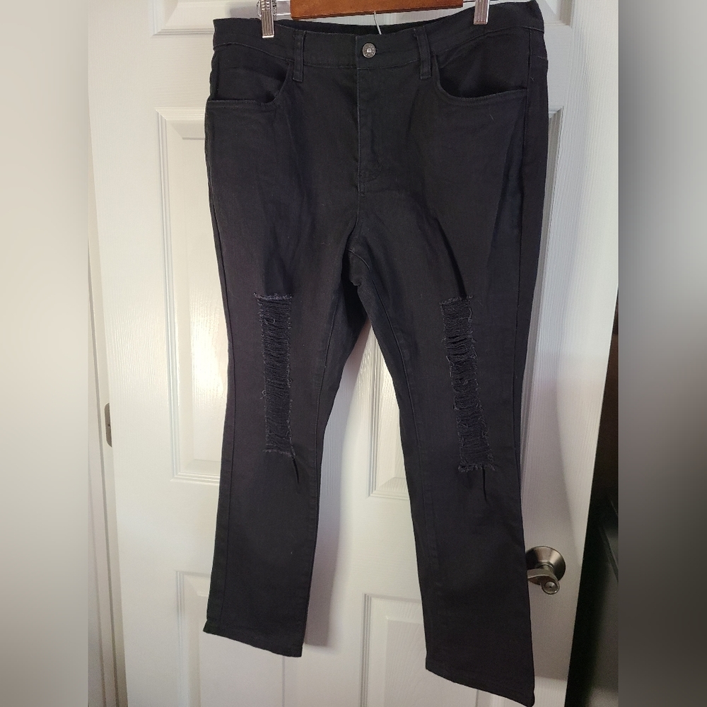 Venus denim black ripped skinny jeans size 16